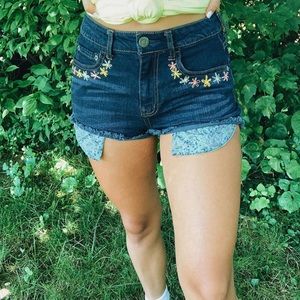 AEROPOSTALE SUNSET FLOWER SHORTS